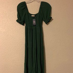 Abercrombie green maxi dress NWT